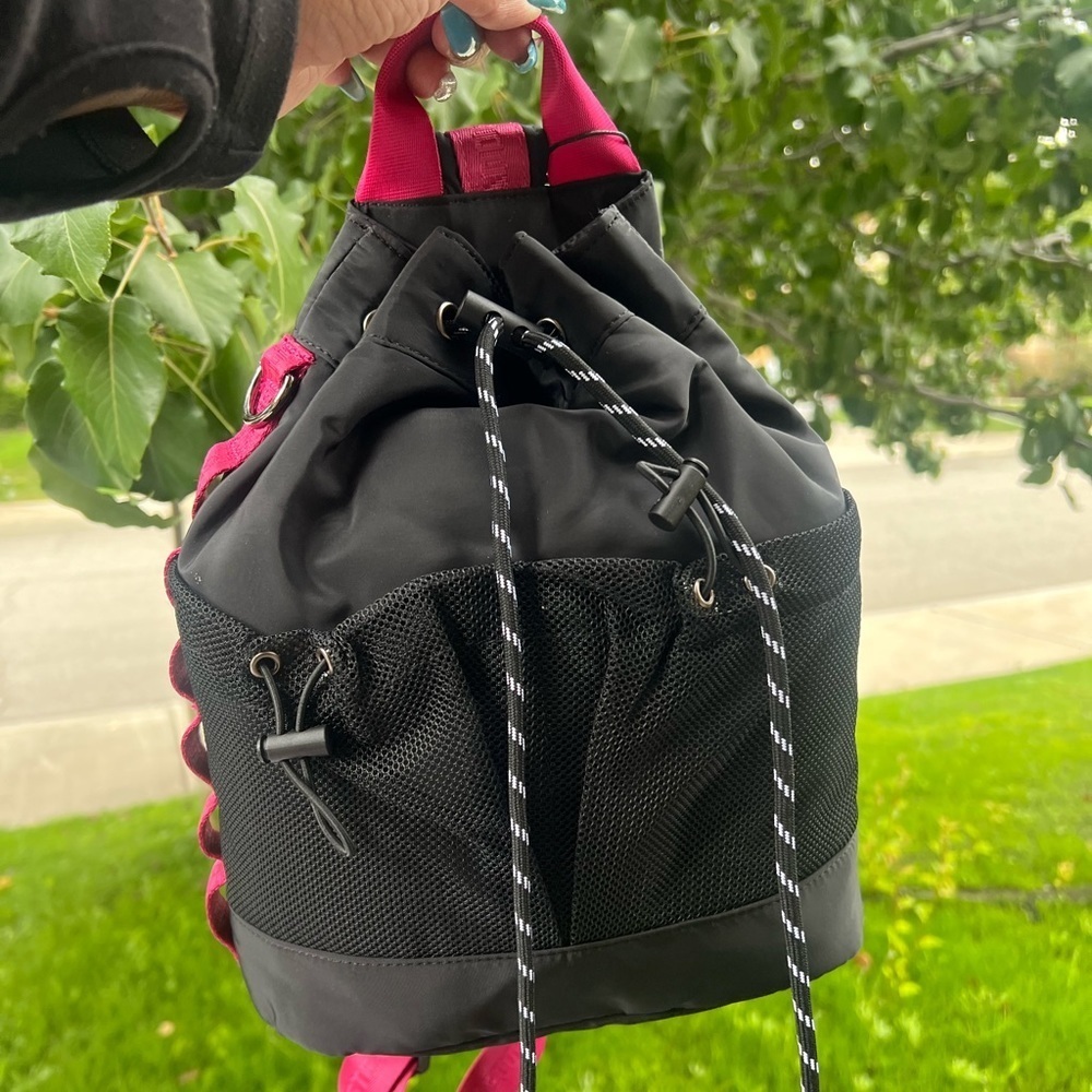 STEVE MADDEN black and hot pink bag/ backpack , NWT​